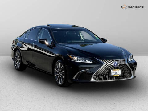 2021 Lexus ES 300h