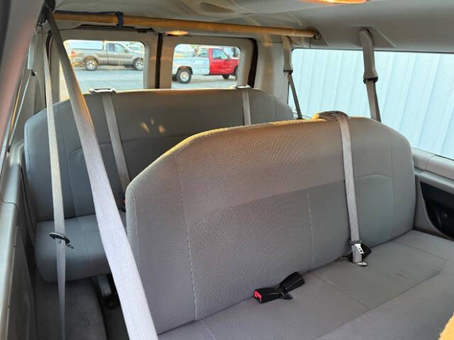 2013 Ford E-Series E-350 SD XLT