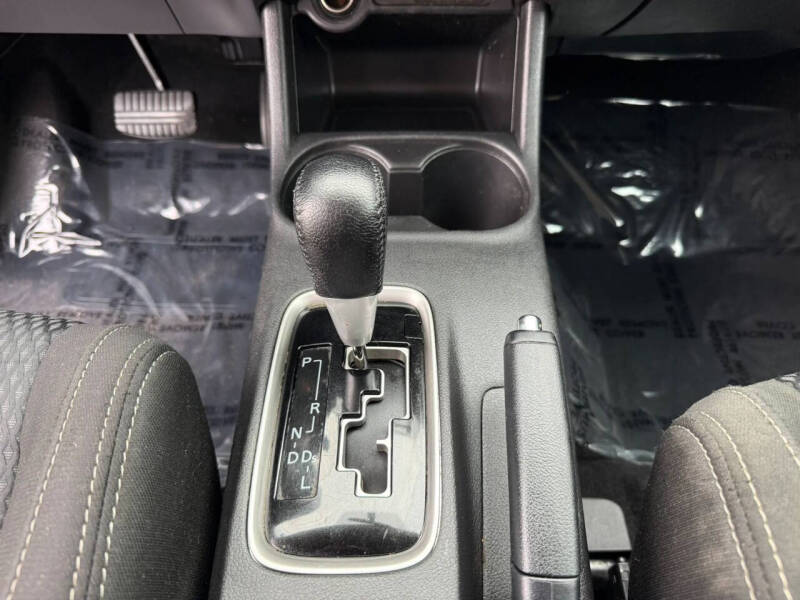 2016 Mitsubishi Outlander ES