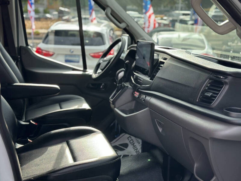 2023 Ford Transit 250