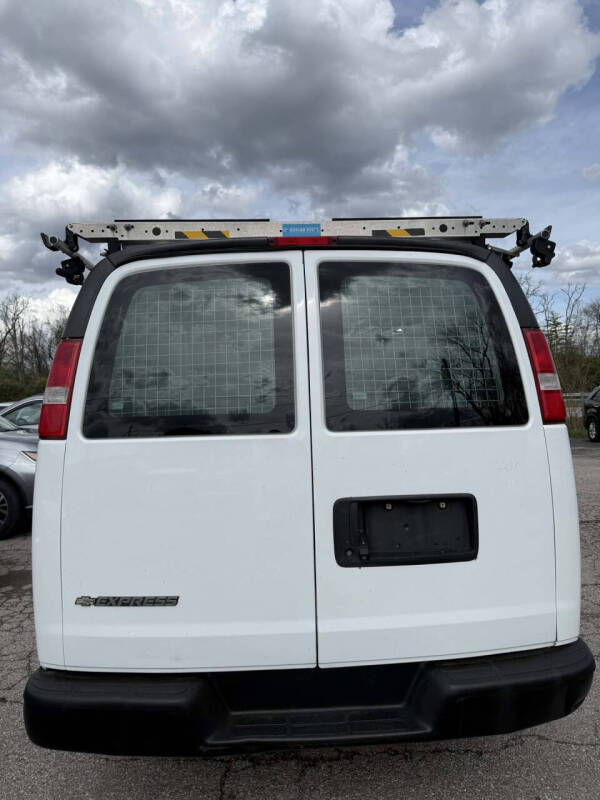 2017 Chevrolet Express 2500