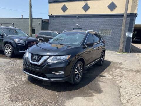 2018 Nissan Rogue for sale at FAB Auto Inc in Roseville MI