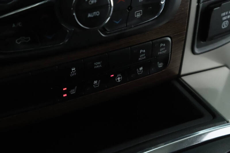 2016 RAM 1500 Laramie