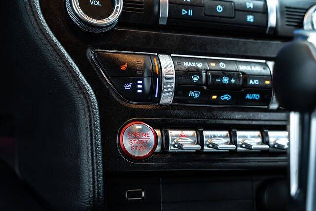 2022 Ford Mustang EcoBoost Premium