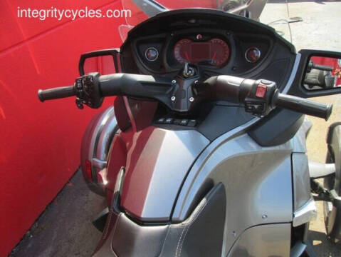 2013 Can-Am Spyder® RT-S
