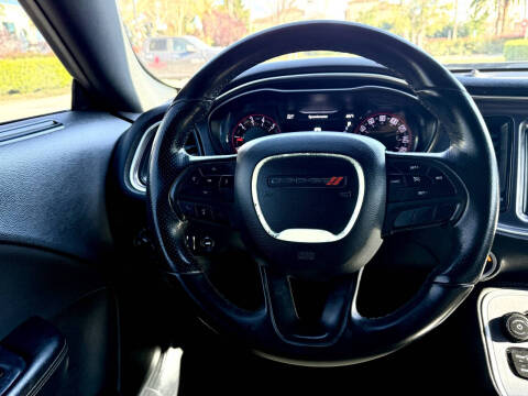 2018 Dodge Challenger SXT