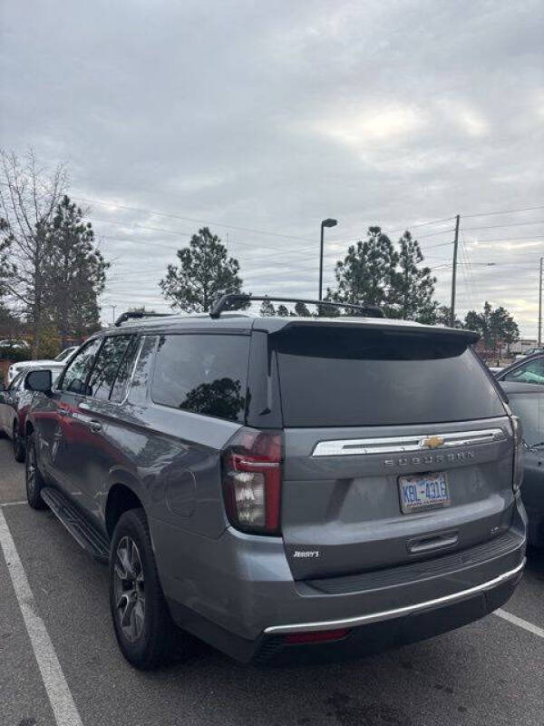 2022 Chevrolet Suburban LT