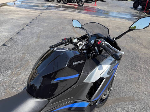 2025 Kawasaki Ninja 500 SE ABS