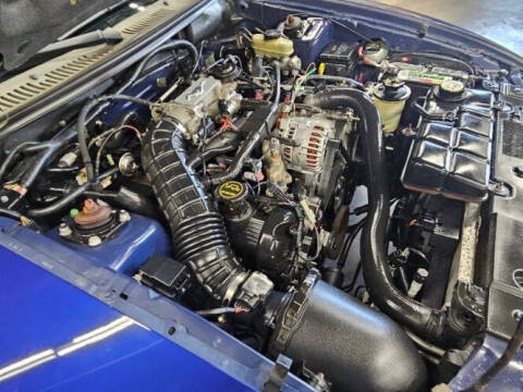 2004 Ford Mustang GT Deluxe