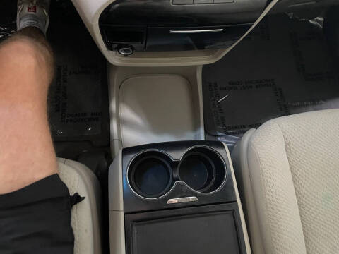 2012 Toyota Sienna LE 8-Passenger