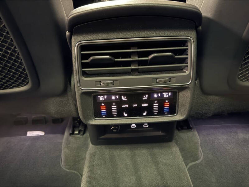 2023 Audi Q7 quattro Premium Plus 55 TFSI