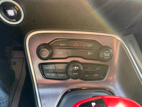 2018 Dodge Challenger SXT