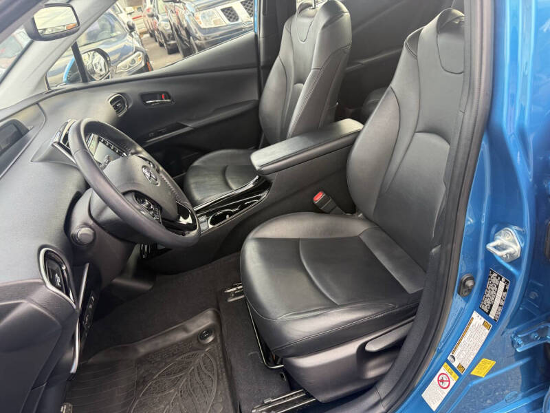 2020 Toyota Prius XLE AWD-e