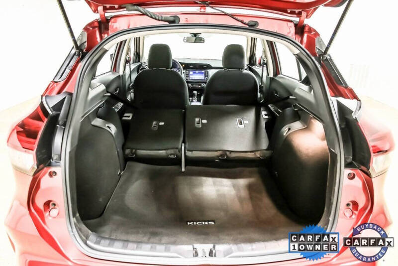 2022 Nissan Kicks SV