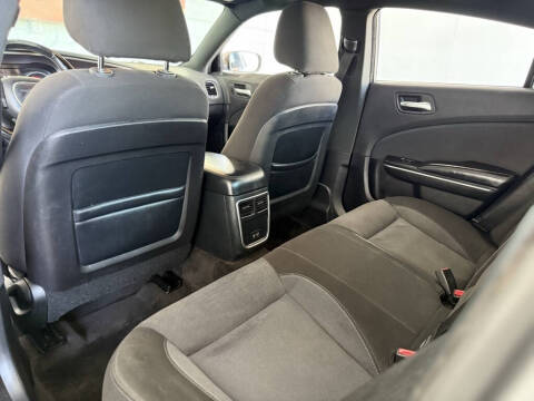 2015 Dodge Charger SE