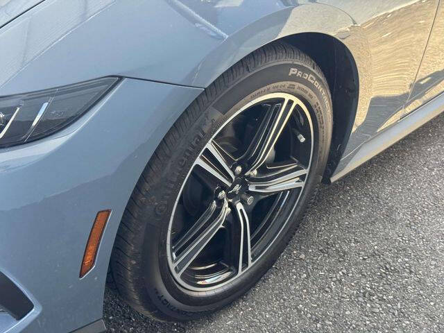 2025 Ford Mustang EcoBoost