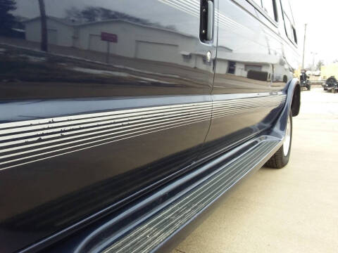 2005 Ford E-Series E-250 SD