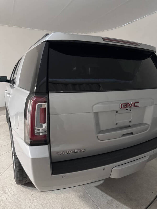 2017 GMC Yukon SLE