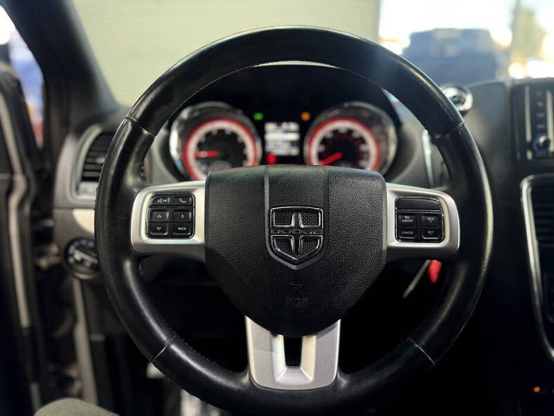 2014 Dodge Grand Caravan R/T