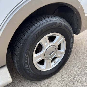 2004 Ford Expedition Eddie Bauer