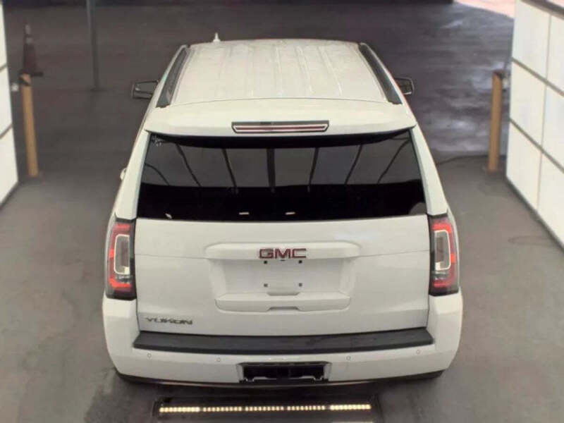 2020 GMC Yukon SLE