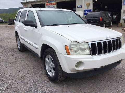 2005 Jeep Grand Cherokee for sale at Troy's Auto Sales in Dornsife PA