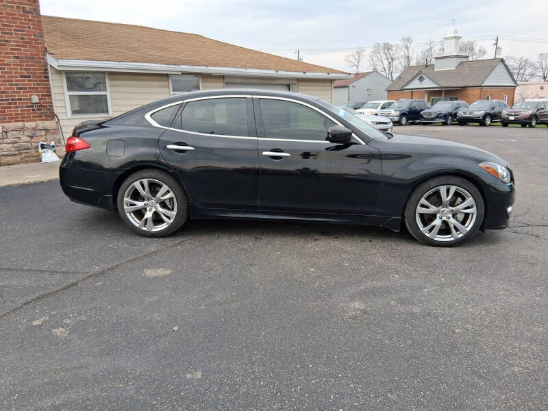 2013 Infiniti M37