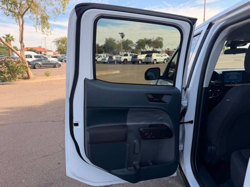 2025 Ford Maverick XL