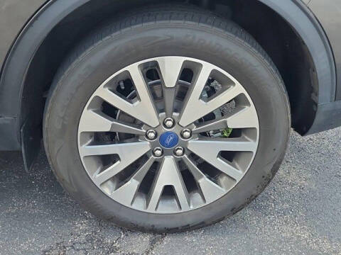 2020 Ford Escape Titanium