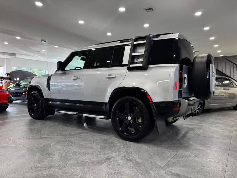 2023 Land Rover Defender 110 X-Dynamic SE