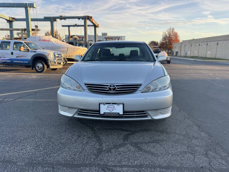 2005 Toyota Camry LE V6