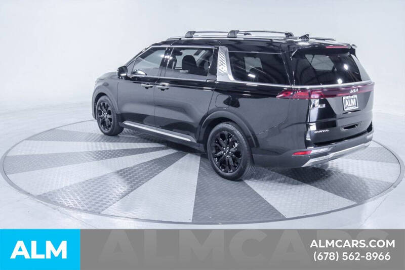 2024 Kia Carnival SX