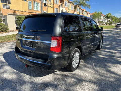 2012 Chrysler Town and Country Touring-L