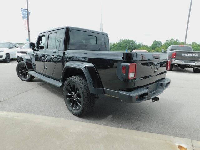 2024 Jeep Gladiator NightHawk