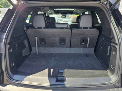 2024 GMC Acadia Elevation