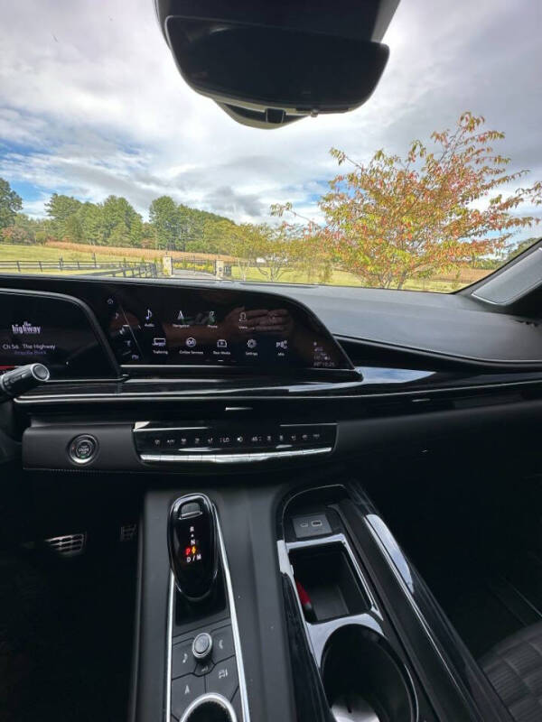 2023 Cadillac Escalade-V