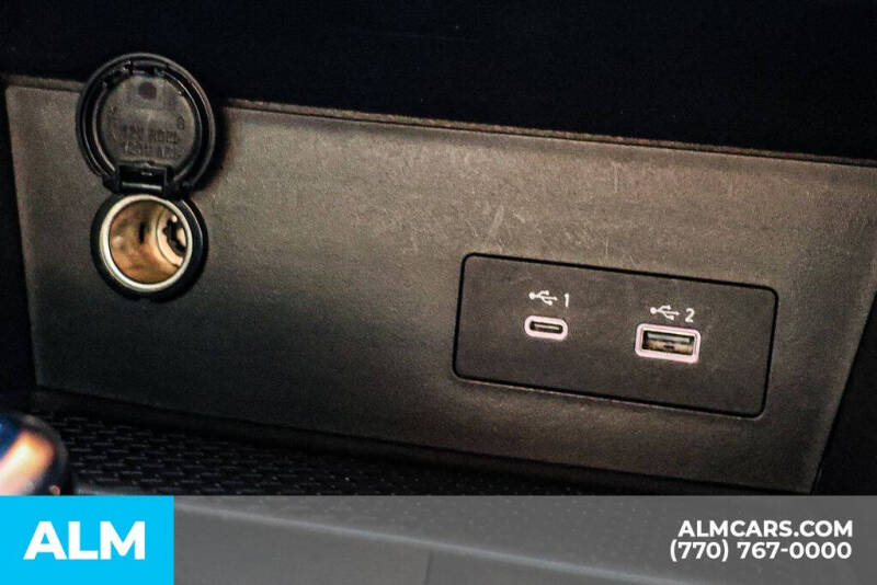 2023 Nissan Pathfinder SV