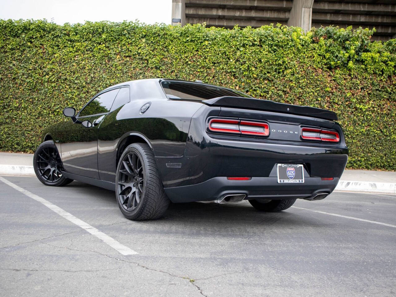 Black 2016 Dodge Challenger R/T R/T 2dr Coupe 30