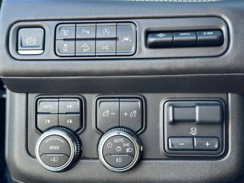 2023 GMC Yukon XL Denali Ultimate