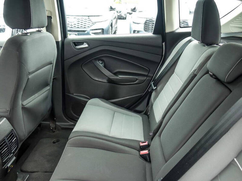 2015 Ford C-MAX Hybrid SE