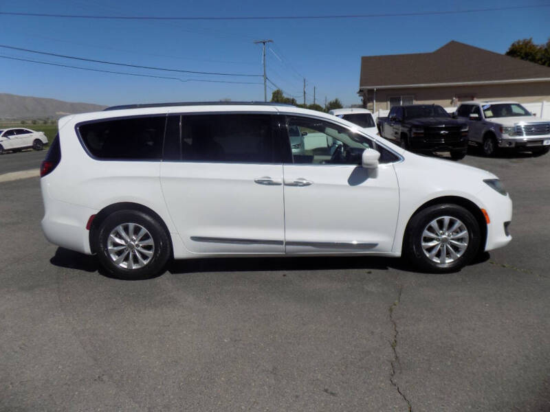 2018 Chrysler Pacifica Touring L