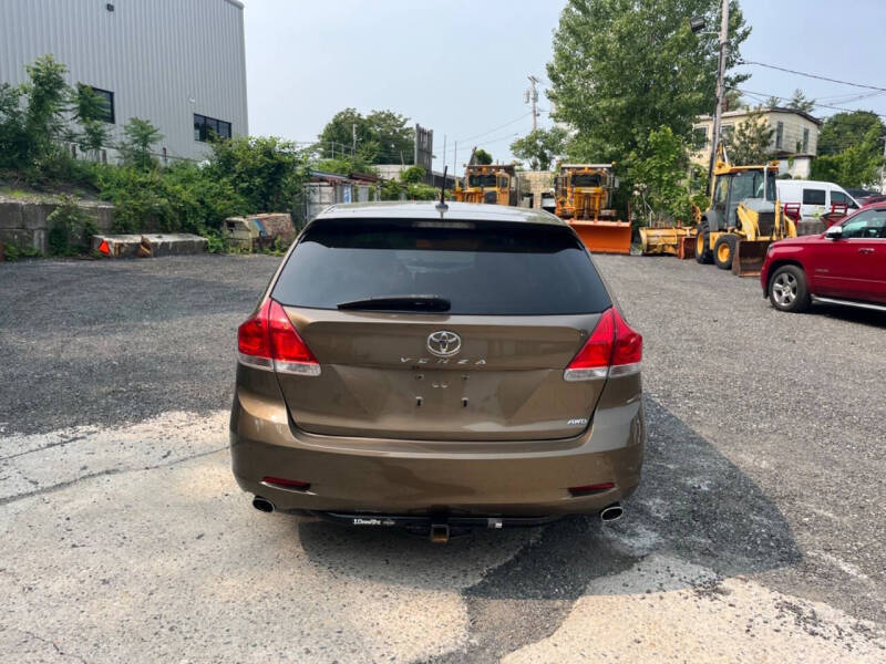 2011 Toyota Venza AWD V6