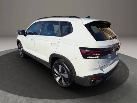 2025 Volkswagen Taos S 4Motion