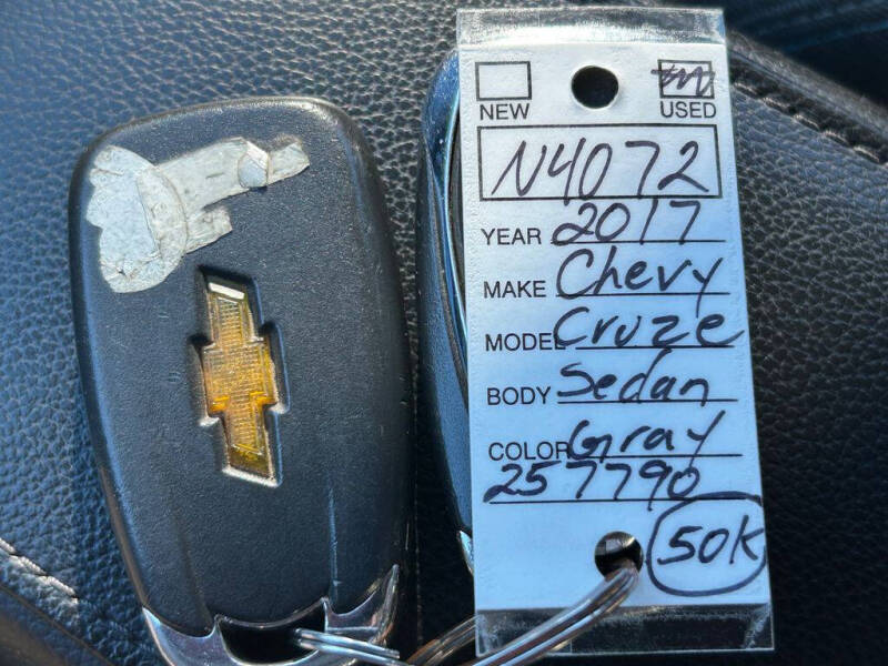 2017 Chevrolet Cruze LT Auto