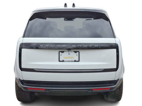 2025 Land Rover Range Rover P550e SE