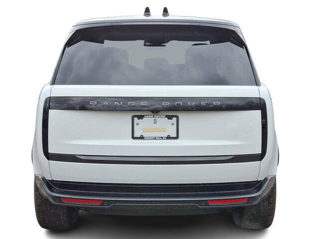 2025 Land Rover Range Rover P550e SE