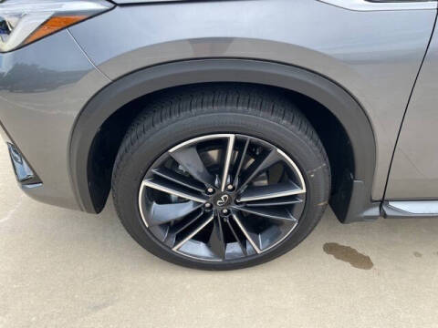 2025 Infiniti QX55 Essential