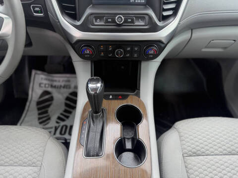 2017 GMC Acadia SLE-1