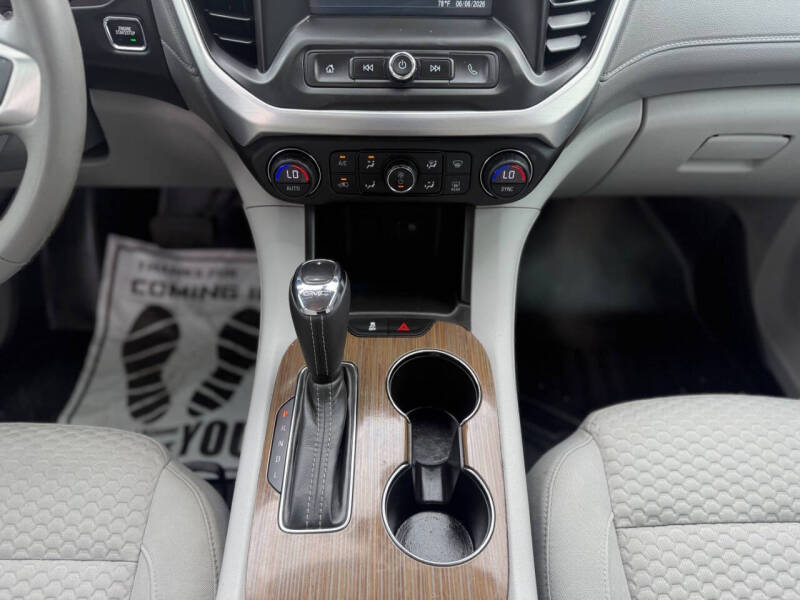 2017 GMC Acadia SLE-1