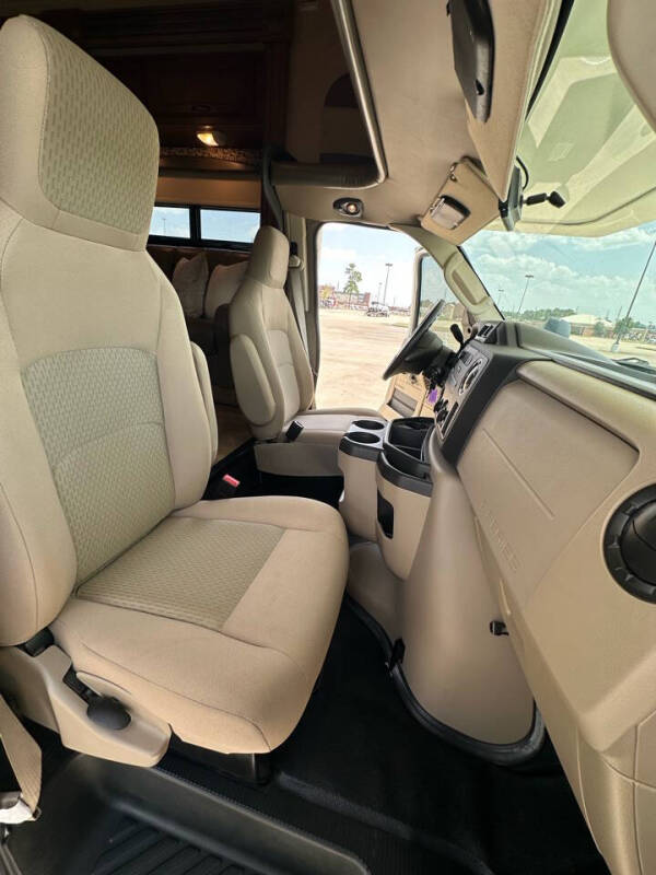 2016 Jayco Redhawk 31 Bunk Beds , LOW MILES